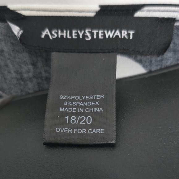 Ashley Stewart - 18/20 Polka Dot Blouse - Picture 2 of 5